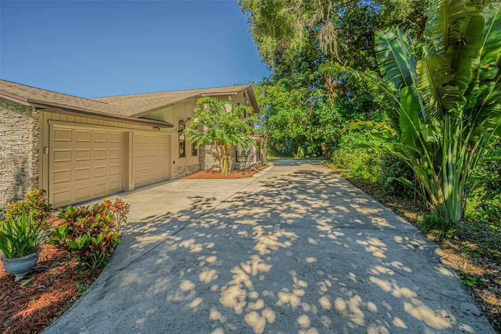 Active With Contract: $494,900 (5 beds, 3 baths, 3719 Square Feet)