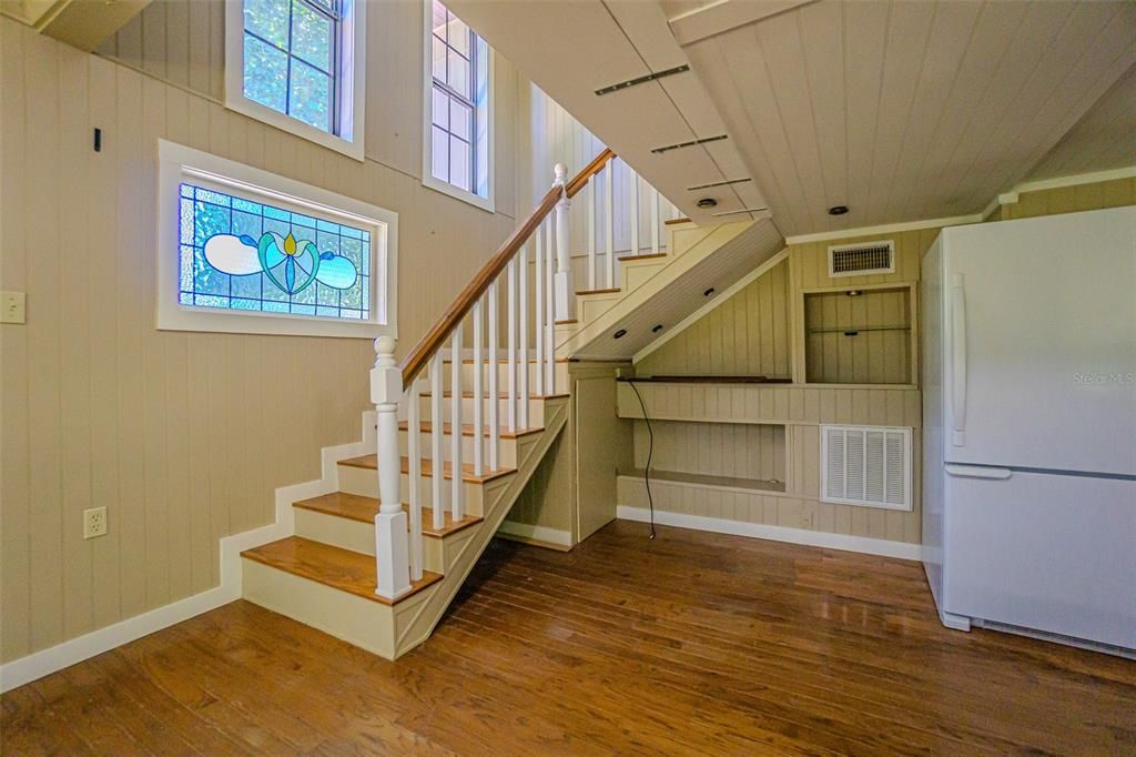 Active With Contract: $494,900 (5 beds, 3 baths, 3719 Square Feet)