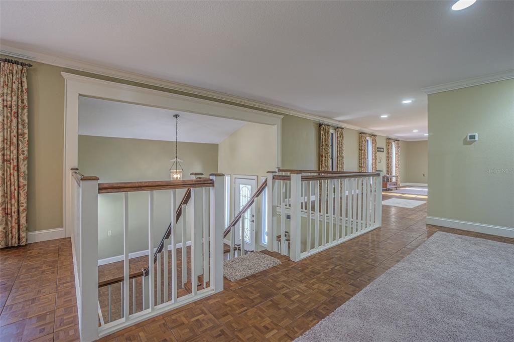 Active With Contract: $494,900 (5 beds, 3 baths, 3719 Square Feet)