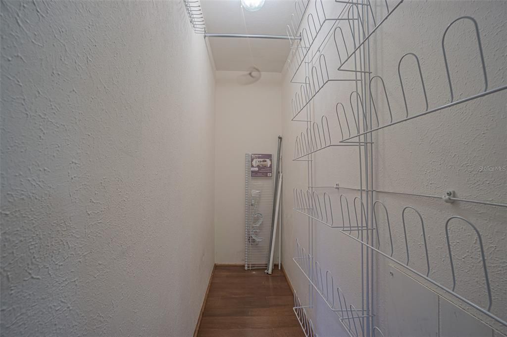 Active With Contract: $494,900 (5 beds, 3 baths, 3719 Square Feet)