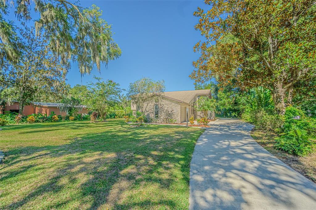 Active With Contract: $494,900 (5 beds, 3 baths, 3719 Square Feet)