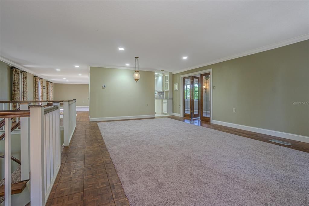 Active With Contract: $494,900 (5 beds, 3 baths, 3719 Square Feet)