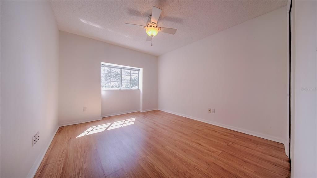 На продажу: $495,000 (4 спален, 2 ванн, 2225 Квадратных фут)