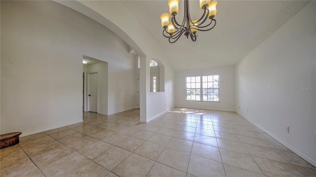 На продажу: $495,000 (4 спален, 2 ванн, 2225 Квадратных фут)