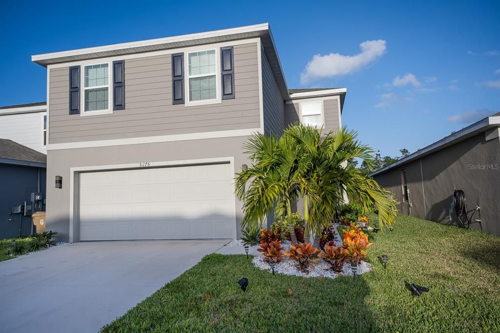 Под контрактом: $2,590 (5 спален, 3 ванн, 2630 Квадратных фут)