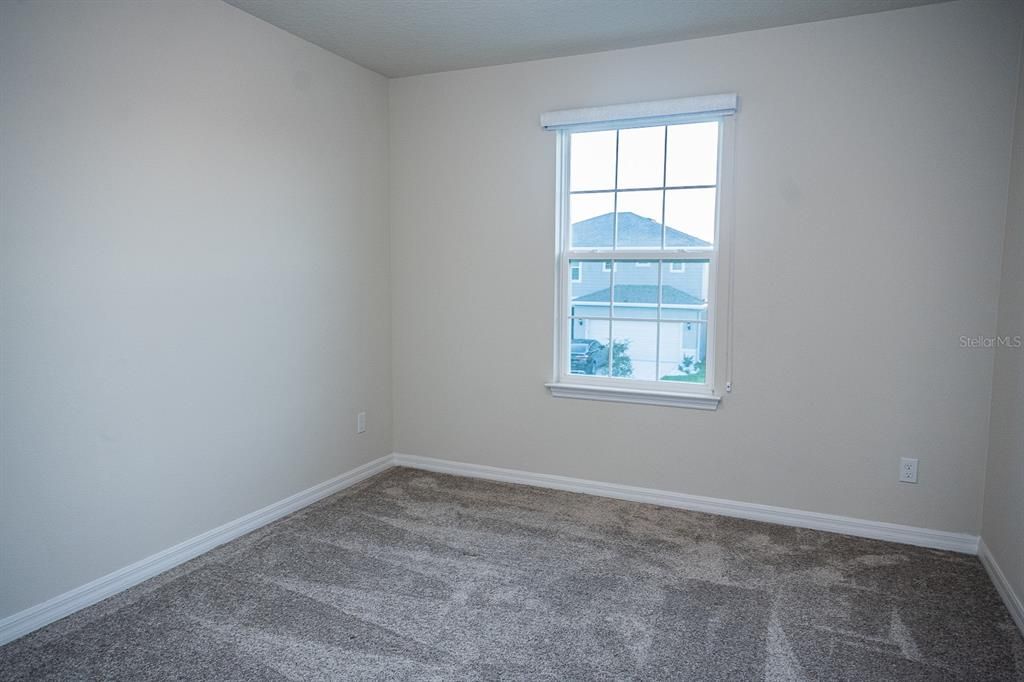 Под контрактом: $2,590 (5 спален, 3 ванн, 2630 Квадратных фут)