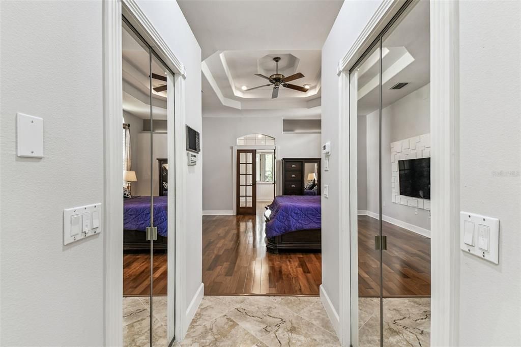 На продажу: $1,299,000 (4 спален, 2 ванн, 3756 Квадратных фут)