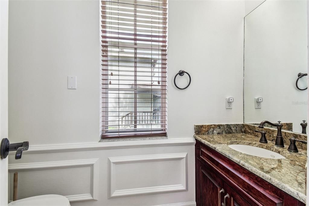 На продажу: $1,299,000 (4 спален, 2 ванн, 3756 Квадратных фут)