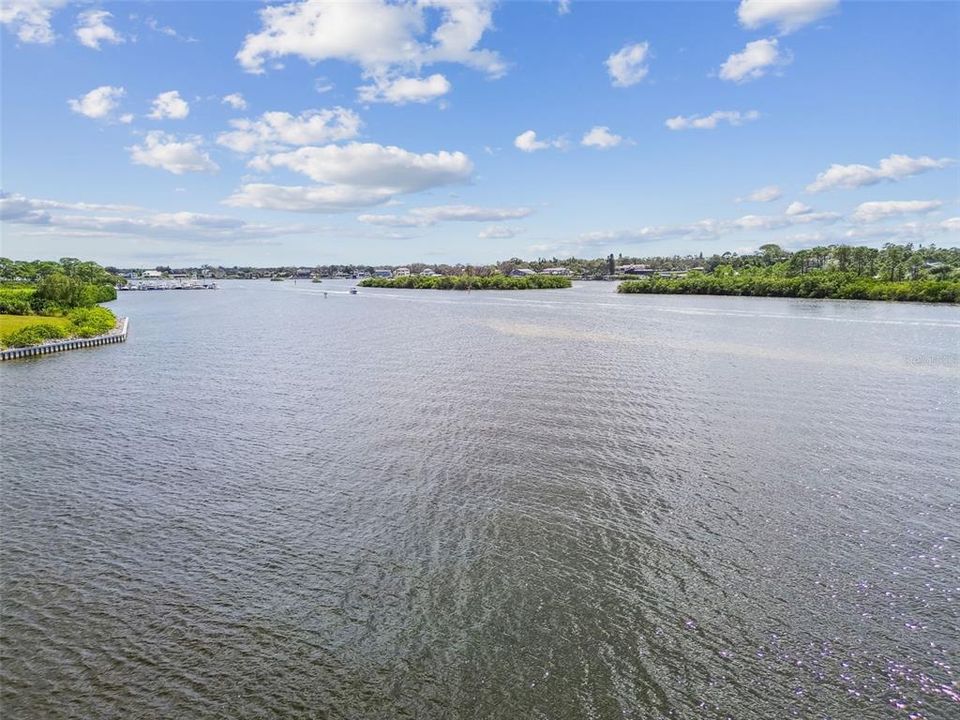 На продажу: $1,299,000 (4 спален, 2 ванн, 3756 Квадратных фут)