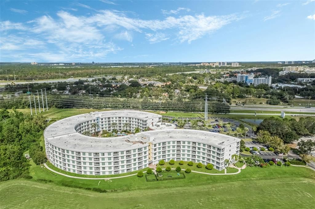 For Sale: $141,000 (1 beds, 1 baths, 751 Square Feet)