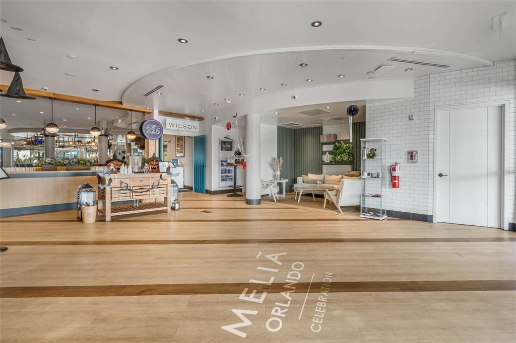 For Sale: $141,000 (1 beds, 1 baths, 751 Square Feet)