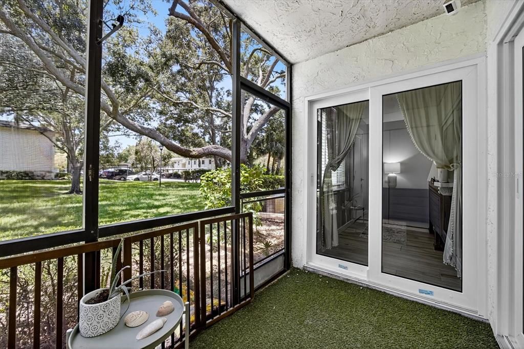 Под контрактом: $199,999 (2 спален, 2 ванн, 1054 Квадратных фут)