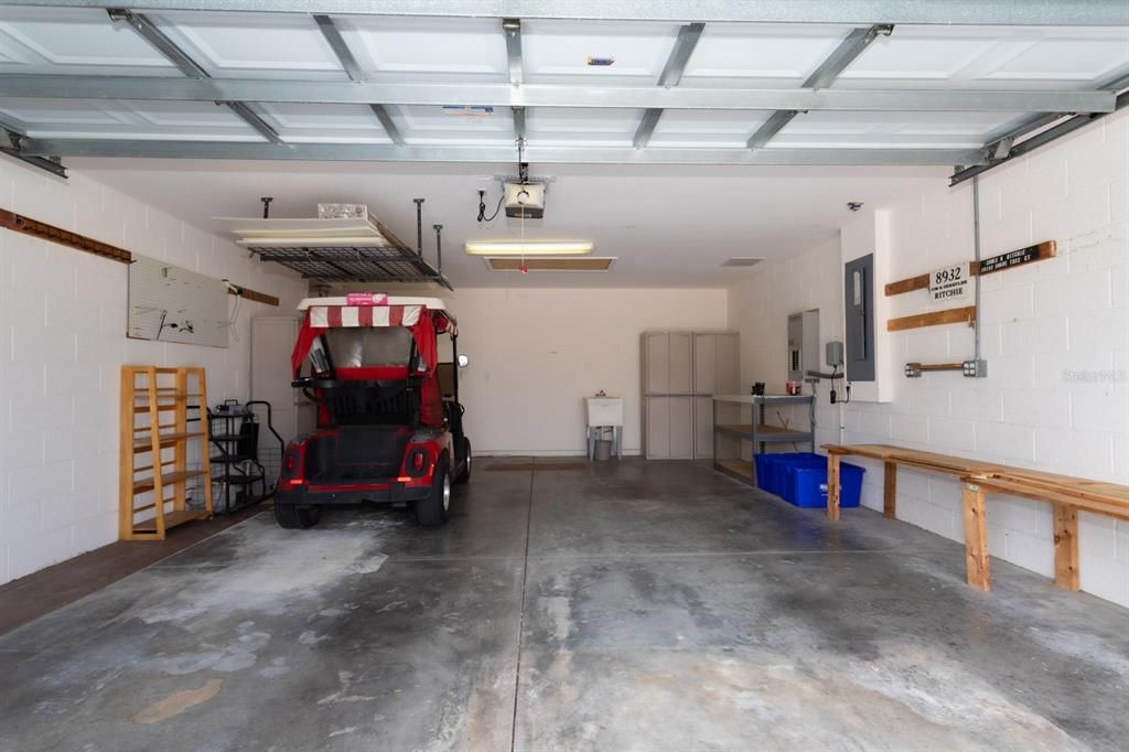 Active With Contract: $248,000 (2 beds, 2 baths, 1575 Square Feet)