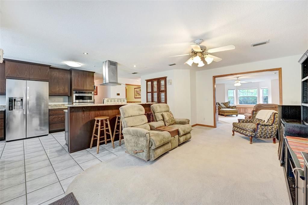 待售: $655,000 (4 贝兹, 3 浴室, 3966 平方英尺)