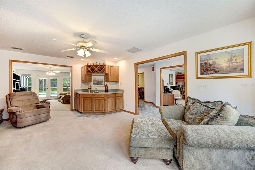 待售: $655,000 (4 贝兹, 3 浴室, 3966 平方英尺)