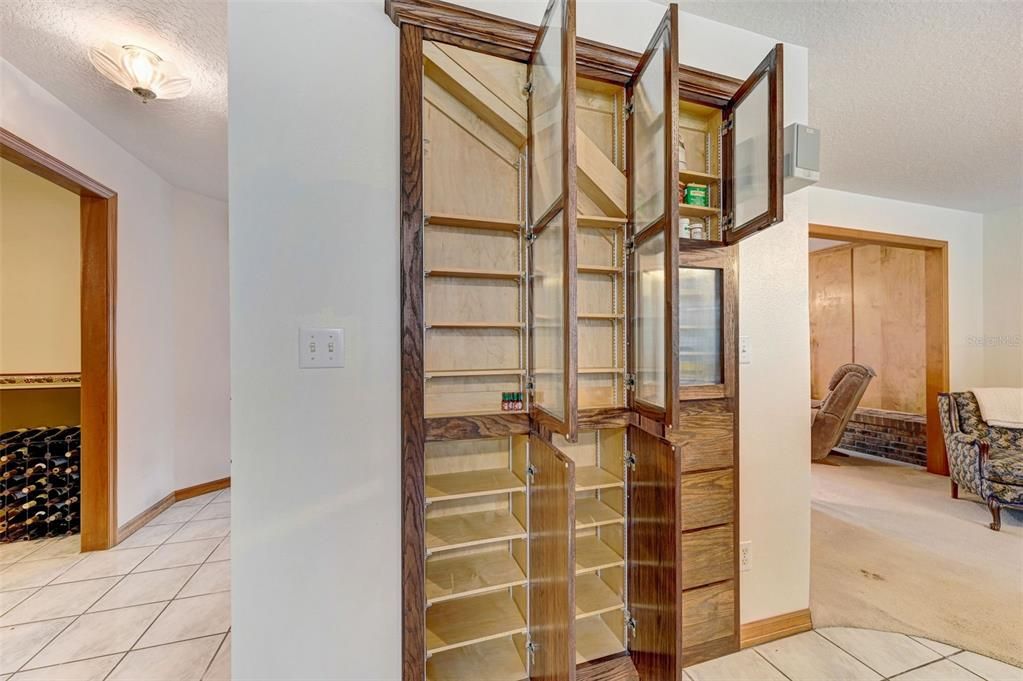 待售: $655,000 (4 贝兹, 3 浴室, 3966 平方英尺)