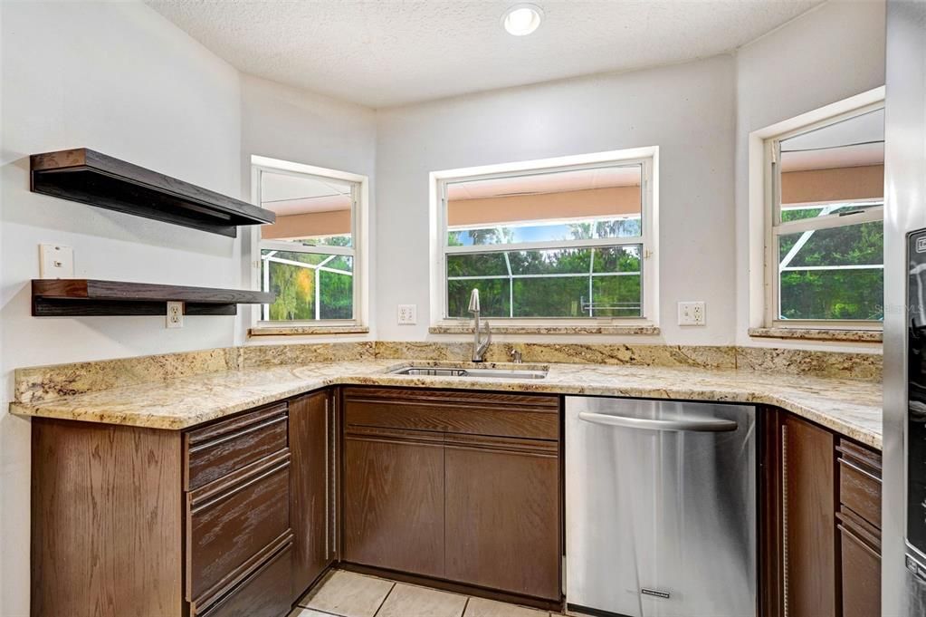 待售: $655,000 (4 贝兹, 3 浴室, 3966 平方英尺)