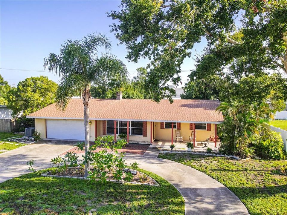 Vendido Recientemente: $535,000 (3 camas, 2 baños, 2187 Pies cuadrados)