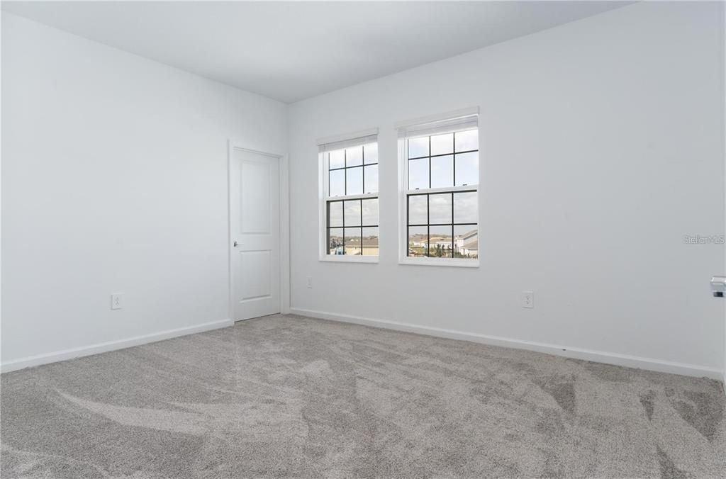 En Venta: $529,900 (5 camas, 3 baños, 3599 Pies cuadrados)