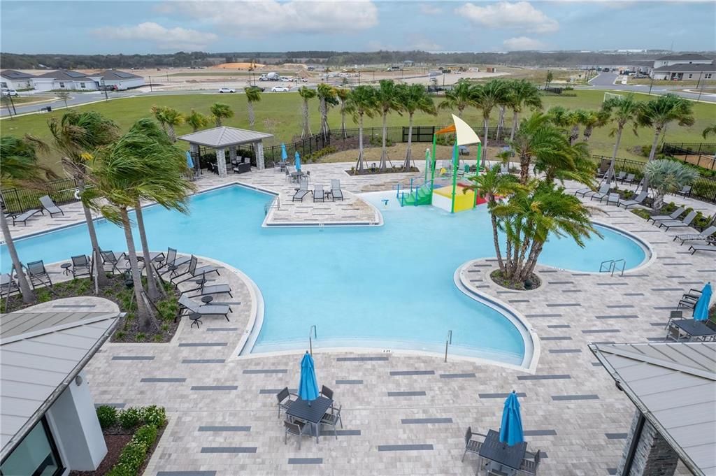 En Venta: $529,900 (5 camas, 3 baños, 3599 Pies cuadrados)