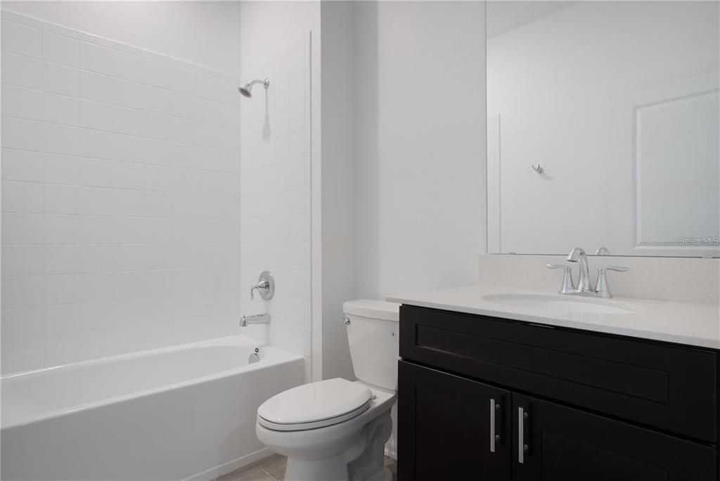 En Venta: $529,900 (5 camas, 3 baños, 3599 Pies cuadrados)