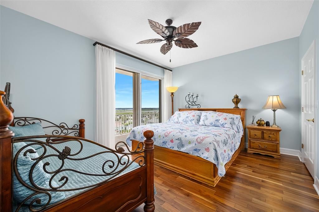 En Venta: $1,279,000 (3 camas, 3 baños, 2680 Pies cuadrados)