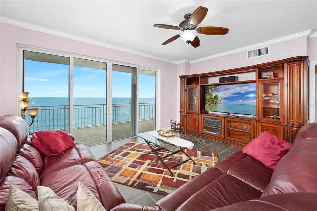 En Venta: $1,279,000 (3 camas, 3 baños, 2680 Pies cuadrados)