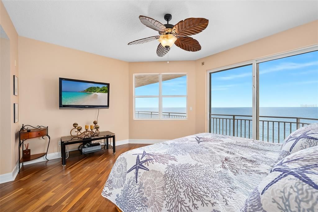 En Venta: $1,279,000 (3 camas, 3 baños, 2680 Pies cuadrados)