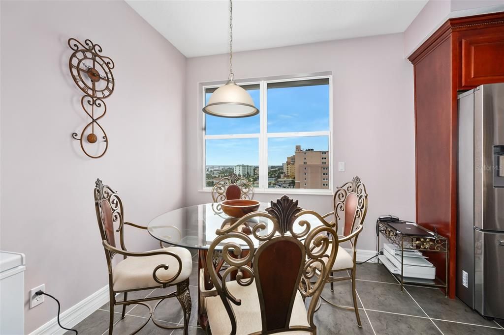 En Venta: $1,279,000 (3 camas, 3 baños, 2680 Pies cuadrados)