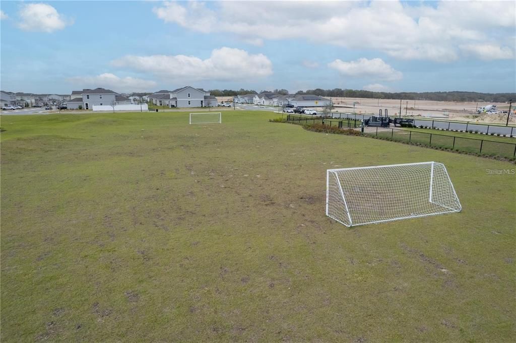 出租: $2,995 (5 贝兹, 3 浴室, 3599 平方英尺)