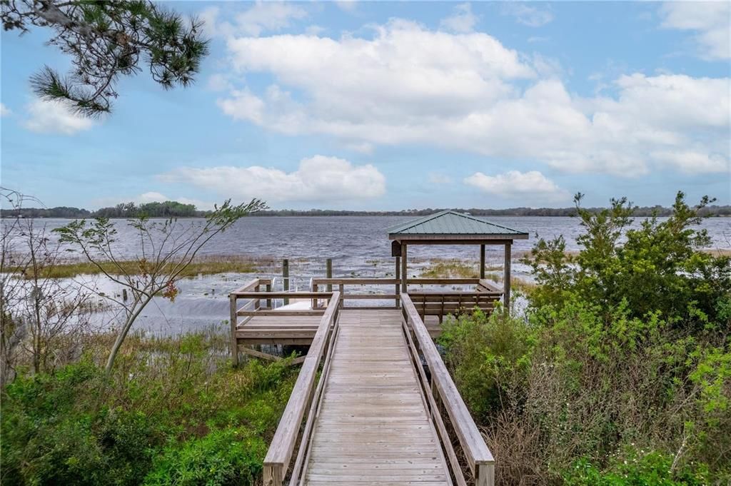 出租: $2,995 (5 贝兹, 3 浴室, 3599 平方英尺)