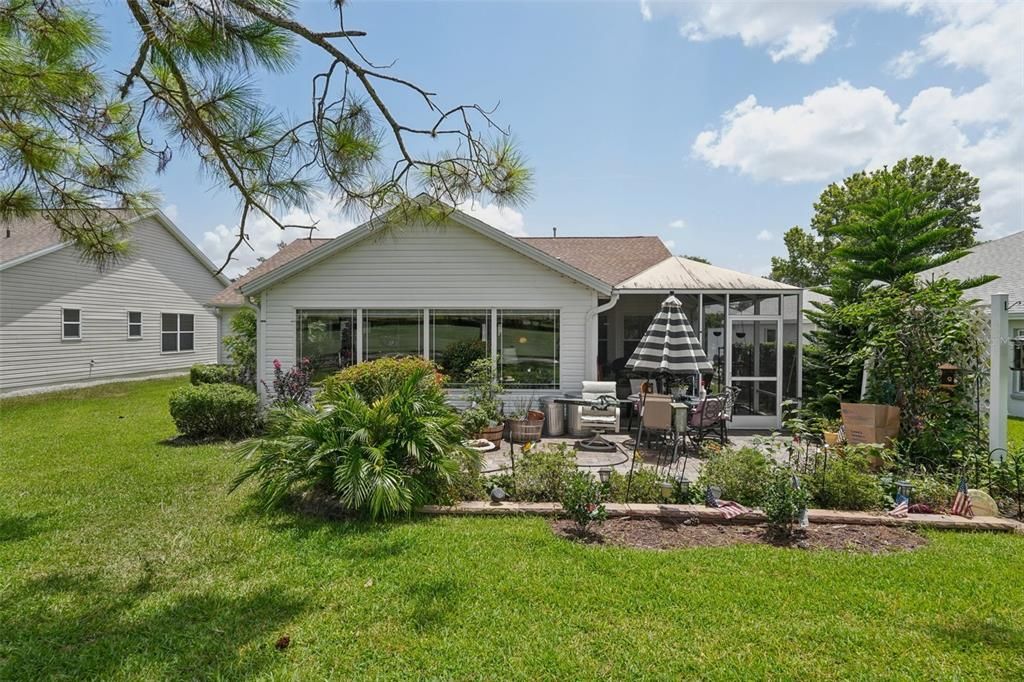 For Sale: $575,000 (2 beds, 2 baths, 1906 Square Feet)