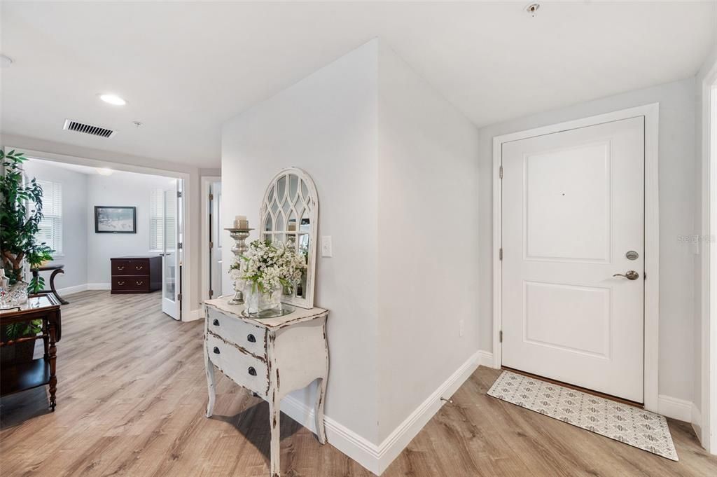 For Sale: $610,000 (3 beds, 2 baths, 1836 Square Feet)