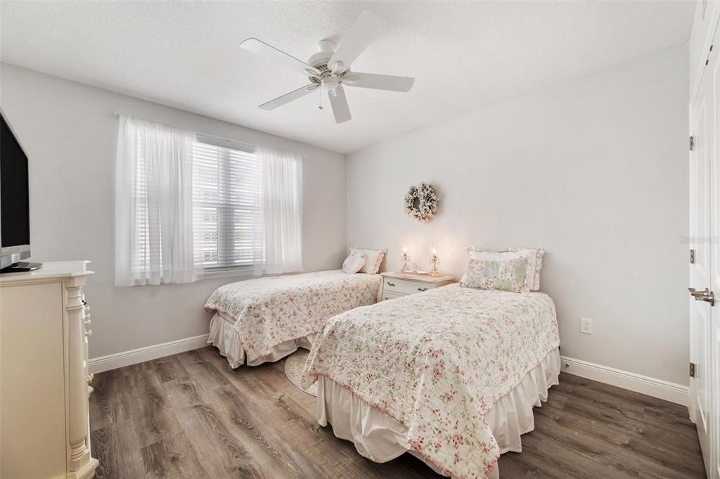 For Sale: $610,000 (3 beds, 2 baths, 1836 Square Feet)