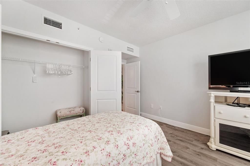 For Sale: $610,000 (3 beds, 2 baths, 1836 Square Feet)