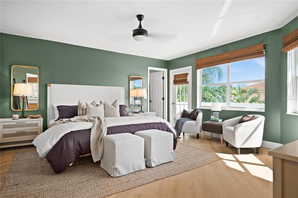 合同活跃: $899,000 (4 贝兹, 4 浴室, 2738 平方英尺)