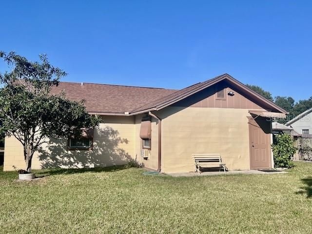 For Sale: $325,000 (3 beds, 2 baths, 1337 Square Feet)