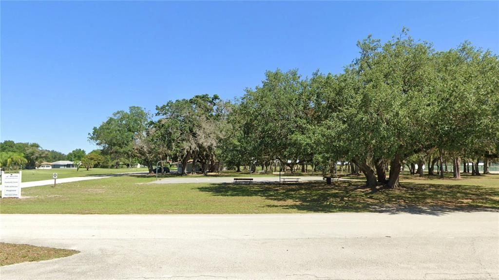 На продажу: $39,777 (0.85 acres)