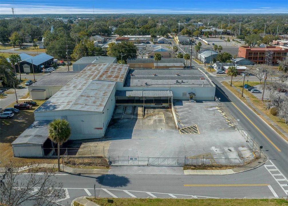 最近售出: $2,000,000 (0 贝兹, 0 浴室, 32124 平方英尺)