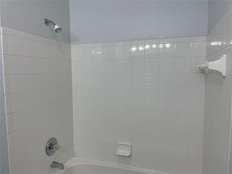 Active With Contract: $279,000 (2 beds, 2 baths, 1140 Square Feet)