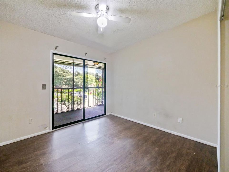 Activo con contrato: $155,000 (2 camas, 2 baños, 846 Pies cuadrados)