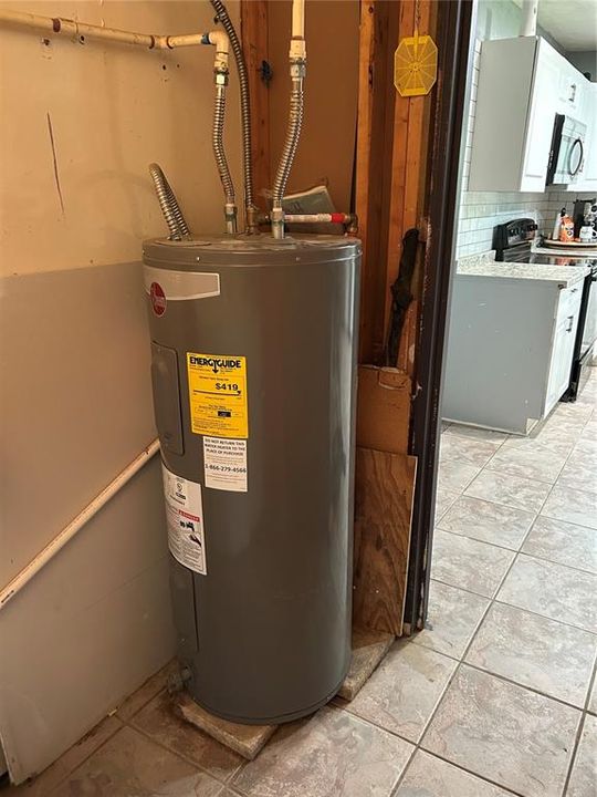 待售: $215,000 (3 贝兹, 2 浴室, 1584 平方英尺)