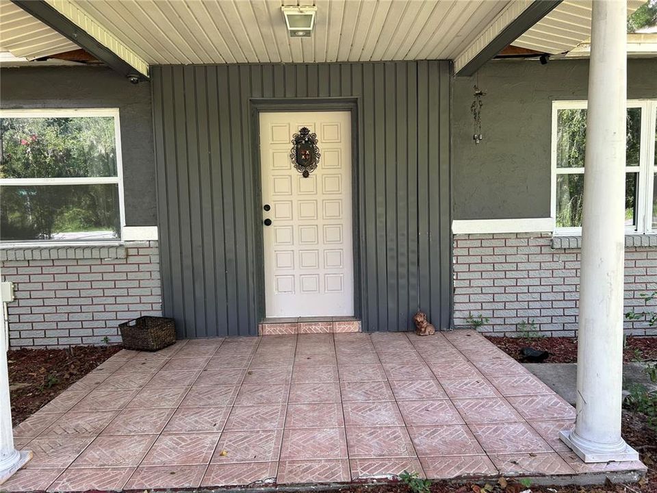 待售: $215,000 (3 贝兹, 2 浴室, 1584 平方英尺)