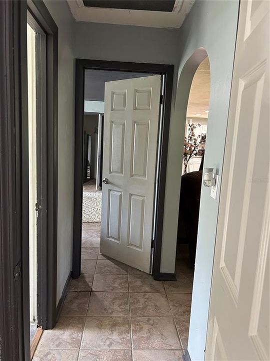 待售: $215,000 (3 贝兹, 2 浴室, 1584 平方英尺)