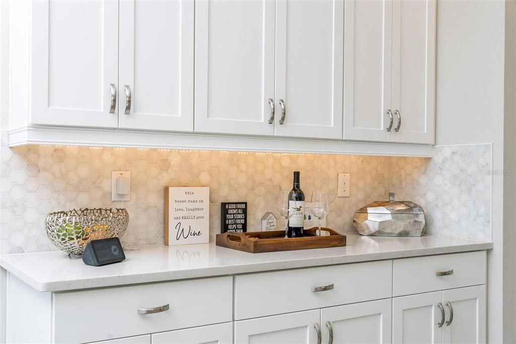 En Venta: $598,000 (3 camas, 2 baños, 1898 Pies cuadrados)