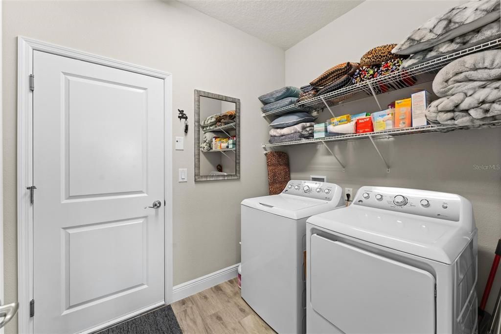 En Venta: $598,000 (3 camas, 2 baños, 1898 Pies cuadrados)