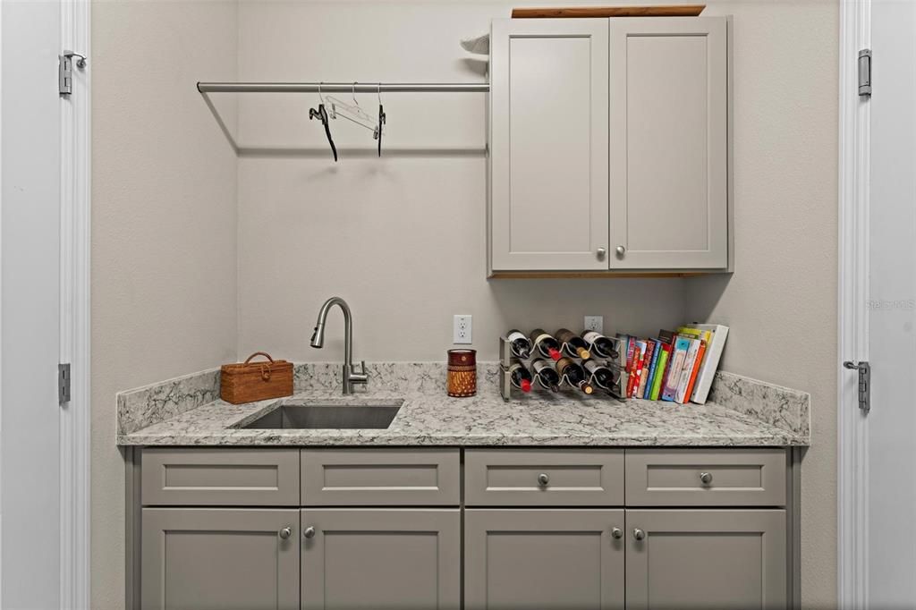 En Venta: $598,000 (3 camas, 2 baños, 1898 Pies cuadrados)