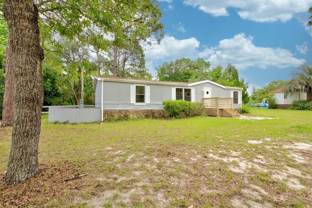 For Rent: $1,500 (3 beds, 2 baths, 1152 Square Feet)