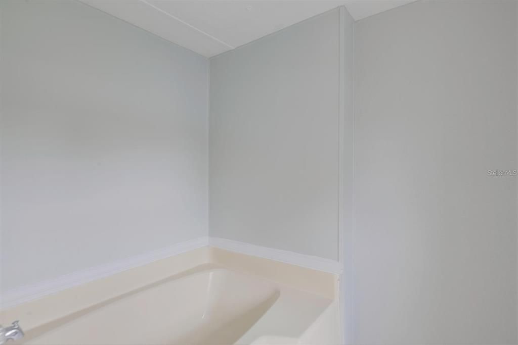 For Rent: $1,500 (3 beds, 2 baths, 1152 Square Feet)