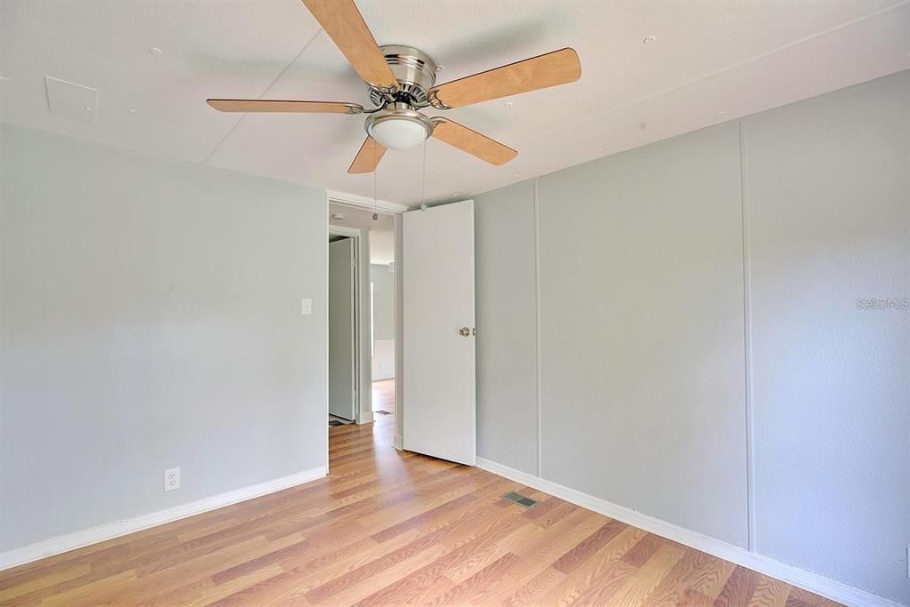 For Rent: $1,500 (3 beds, 2 baths, 1152 Square Feet)